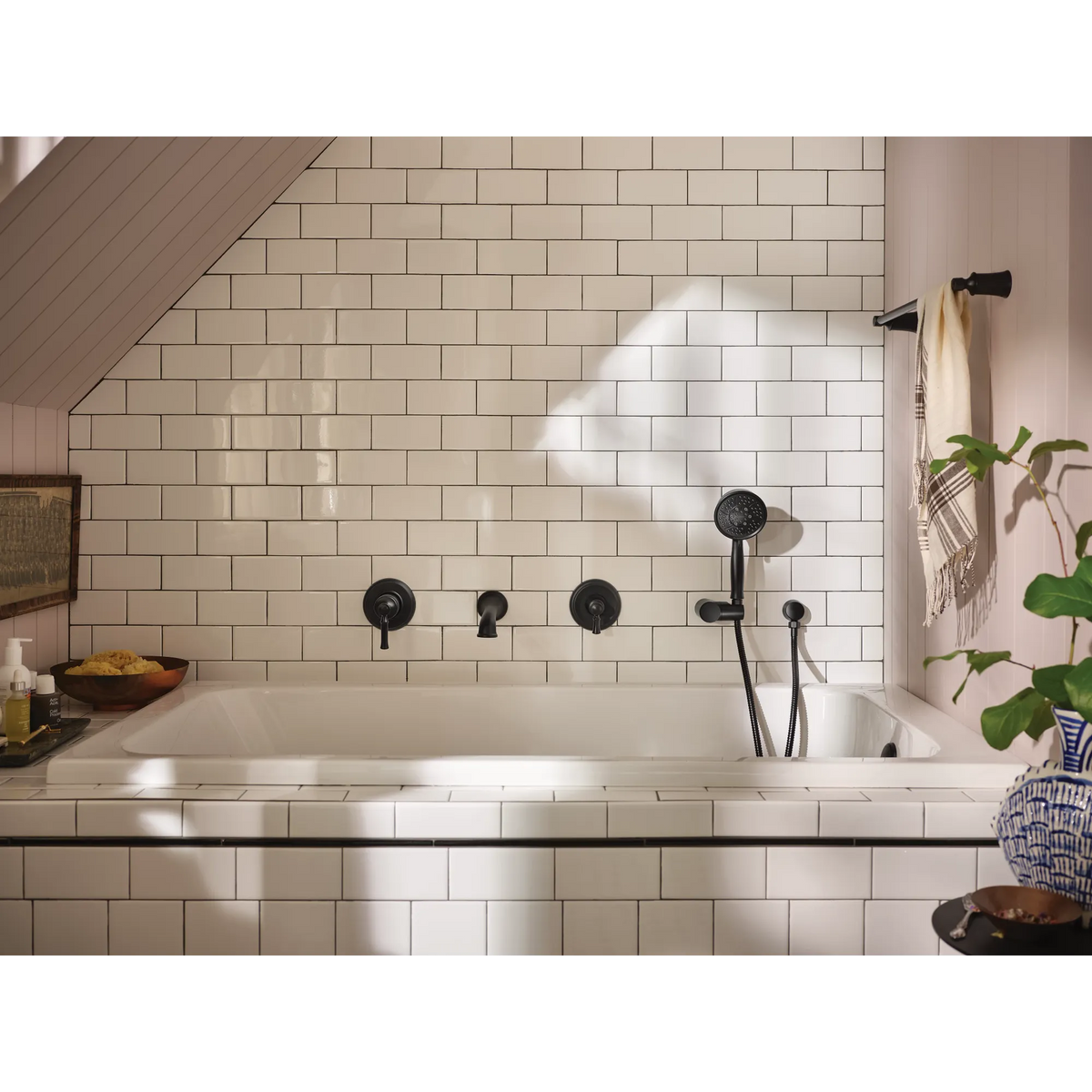 Moen 3636EPBL Matte Black Eco Performance Handheld Shower - 10