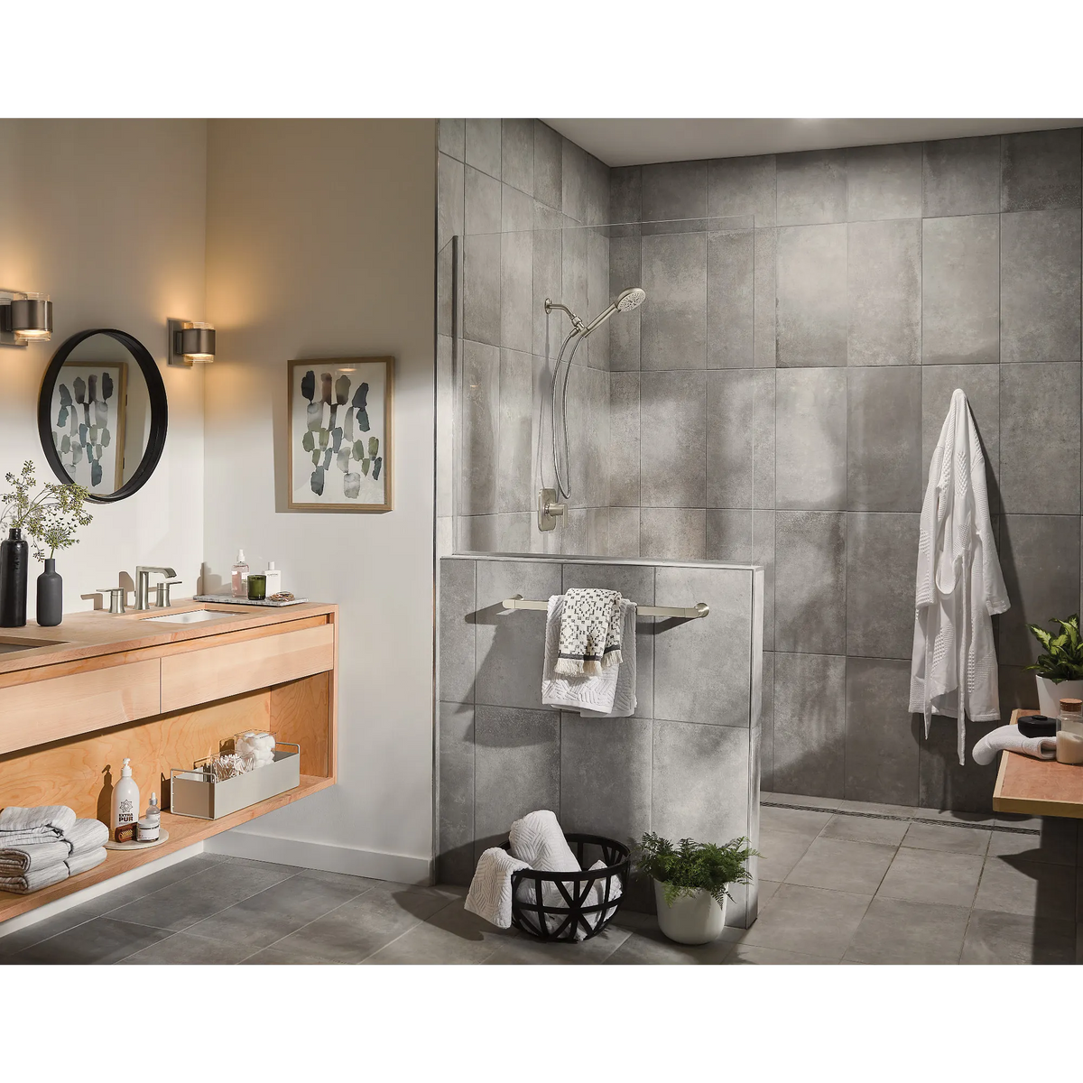 Moen 200H0 Shower Heads & Handshowers Chrome — view 8