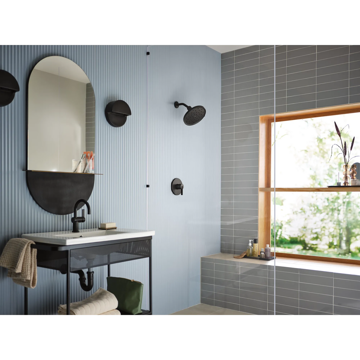 Moen 220R3BL Verso Matte Black 9" Round Rainshower with Infiniti Dial In and Magnetix Connection
