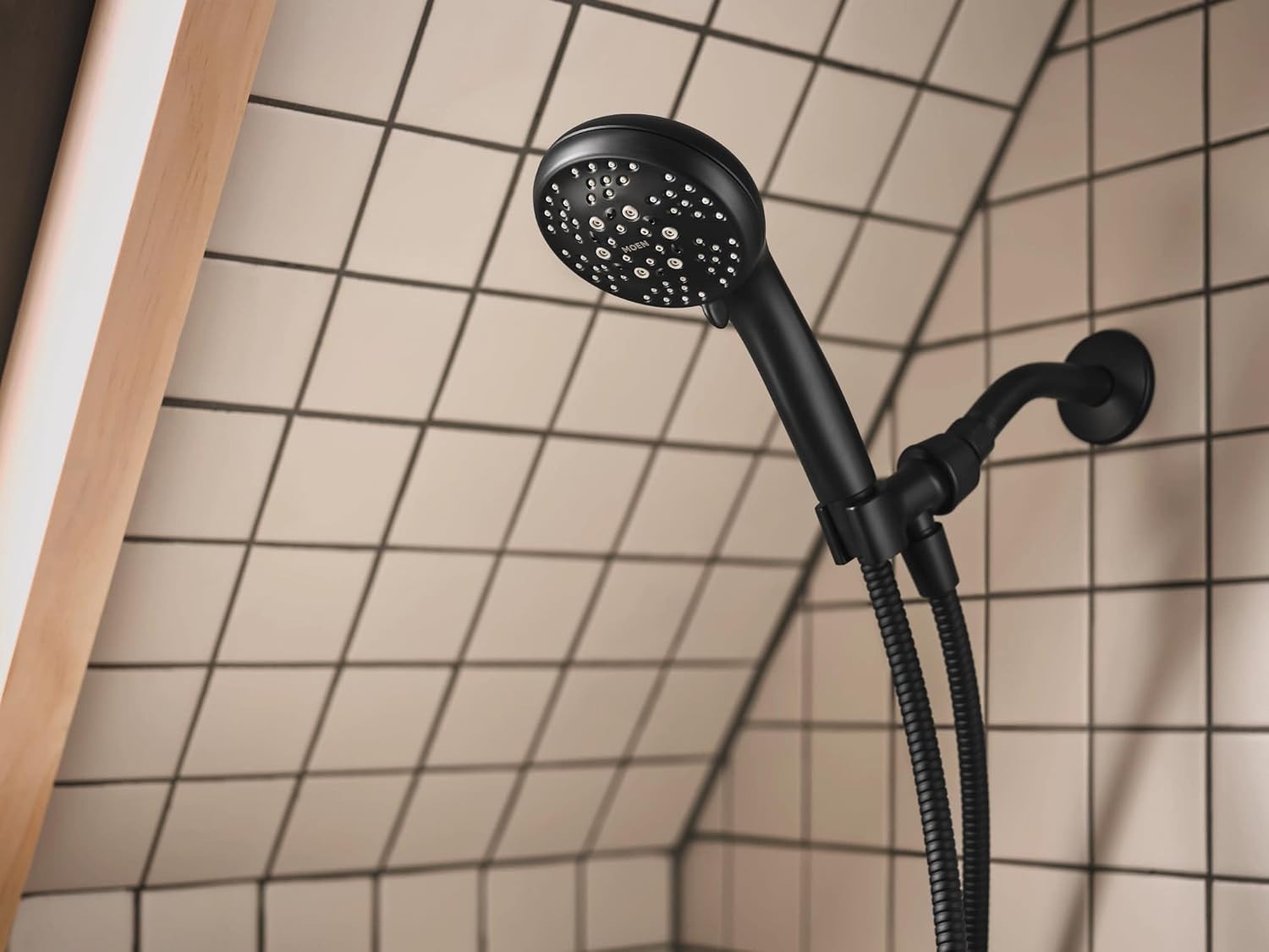 Moen 82775BL Beric Matte Black Tub Shower Faucet 5-Spray Posi-Temp Trim New