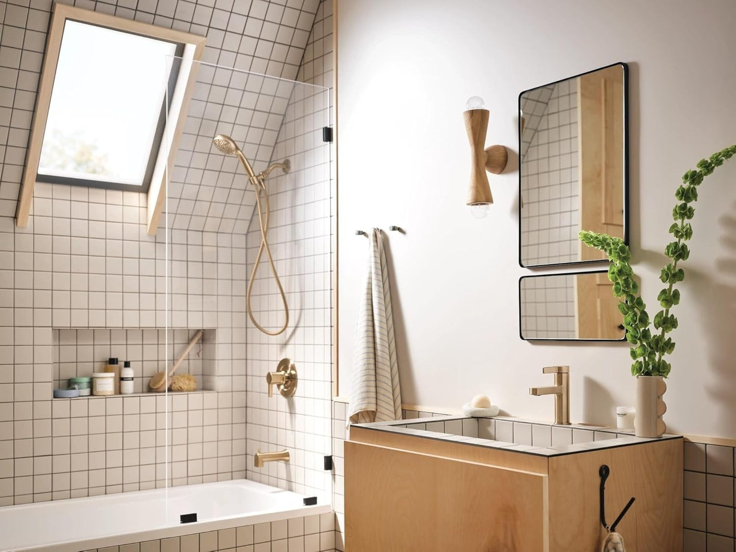 Moen 82775BZG Beric Bronzed Gold Tub Shower Faucet 5-Spray Posi-Temp Trim New