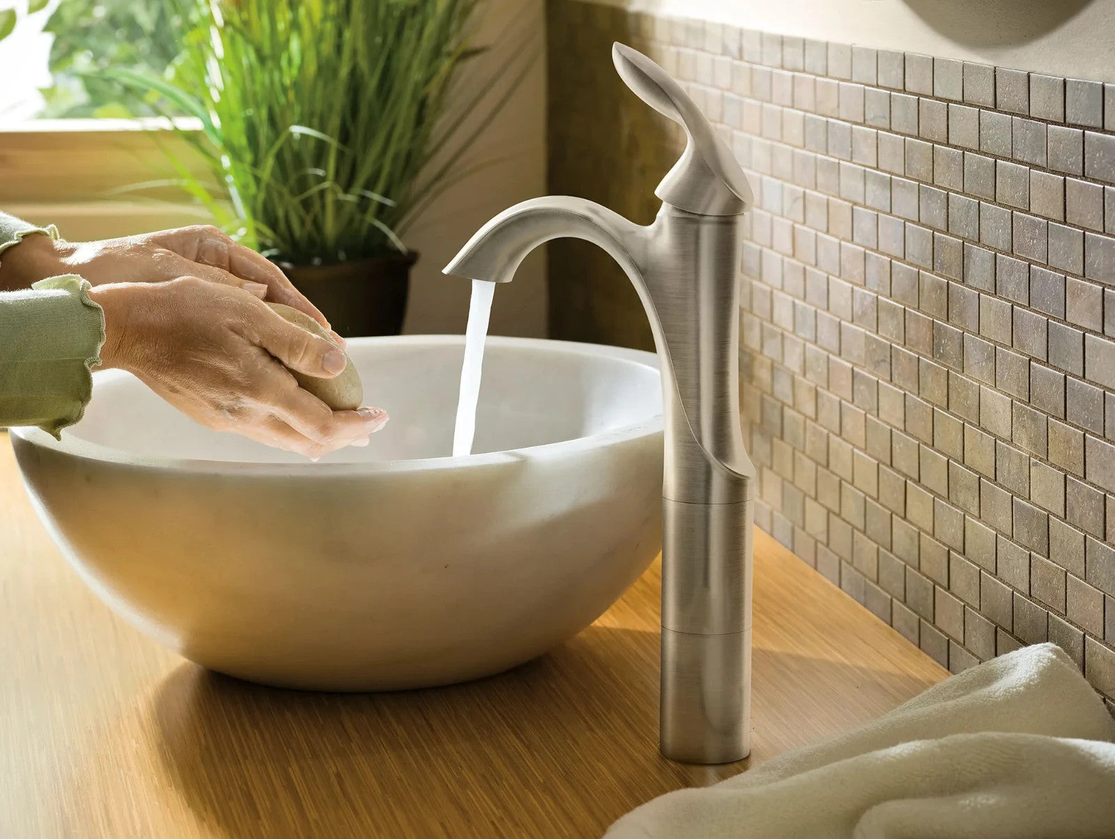 Moen 6400BN Eva Single Handle High Arc Bathroom Faucet Brushed Nickel New