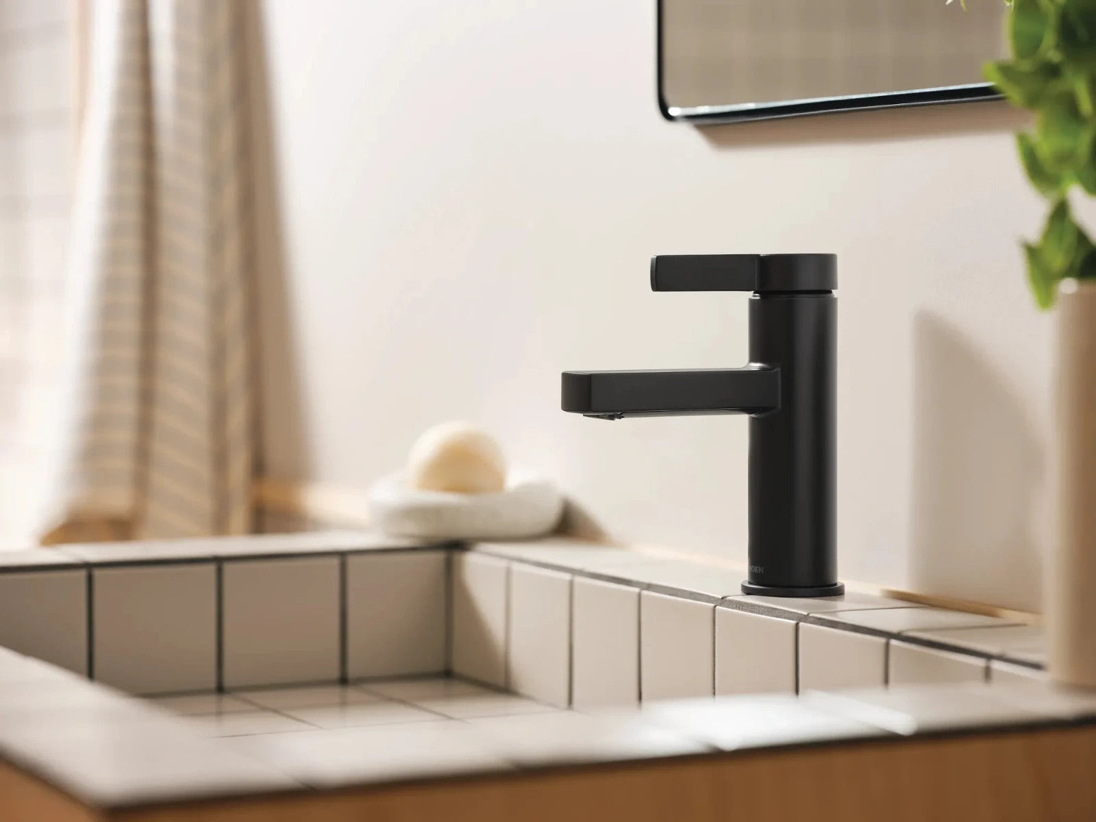 Moen 84774BL Beric Matte Black Bathroom Faucet Single Handle Deckplate New