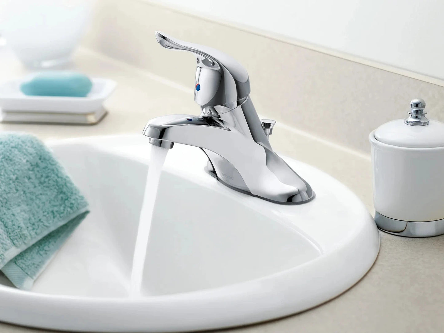 Moen L4625 Chateau Chrome Low Arc Bathroom Faucet New