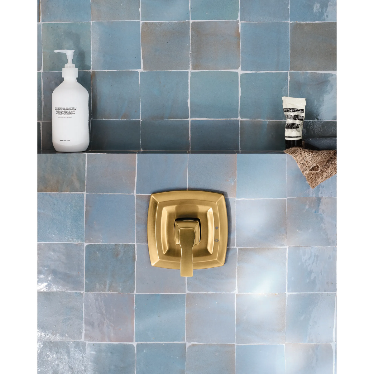 Moen T2692BG Voss Brushed Gold Posi-Temp Shower Trim Kit — view 10