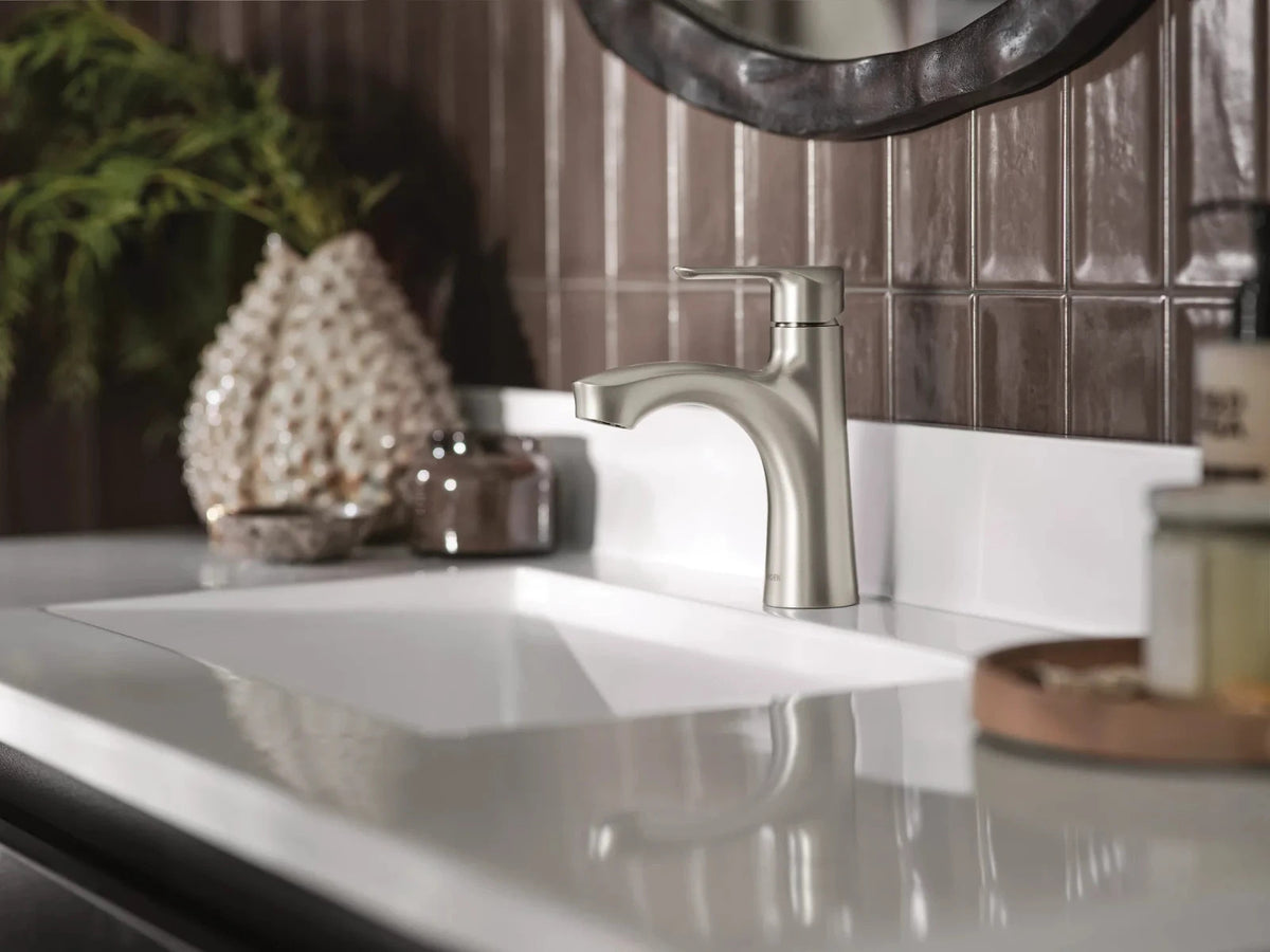 Moen 84516 Findlay Chrome Bathroom Faucet Single Handle High Arc Deckplate — view 3