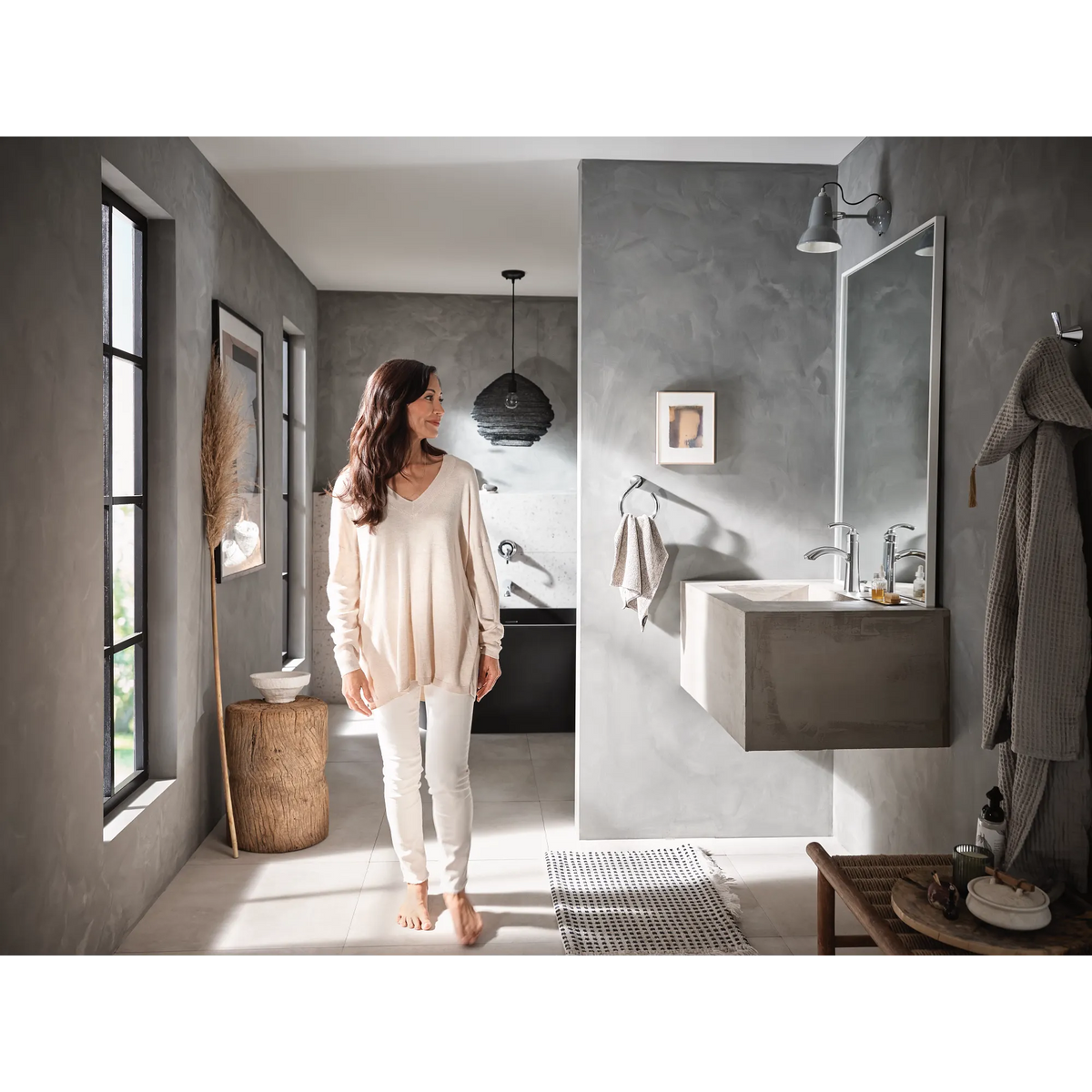 Moen 6170BL Bathroom Faucets Matte Black — view 5